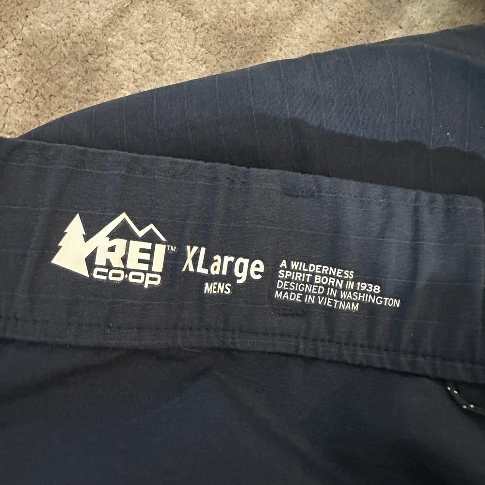 REI Co-op Mens Sahara Amphib Shorts Navy Blue XL Nylon Ripstop